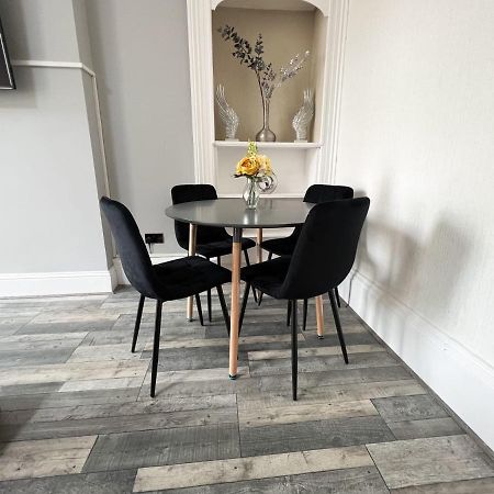 Premium 2Br Flat In The City Centre Glasgow Eksteriør billede